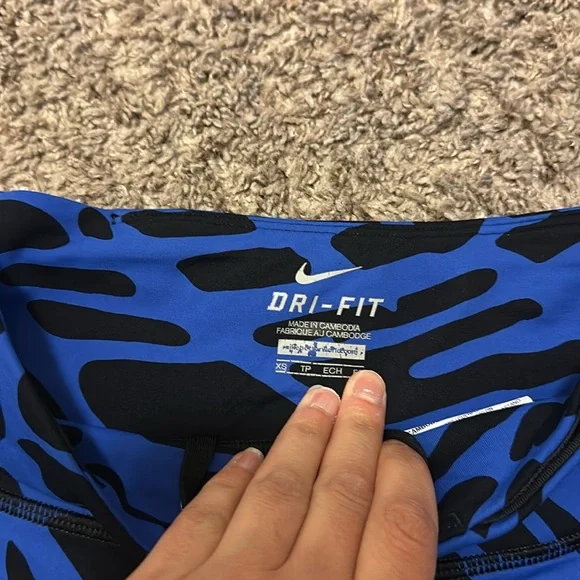 Nike dry fit leggings - Picture 4 of 10